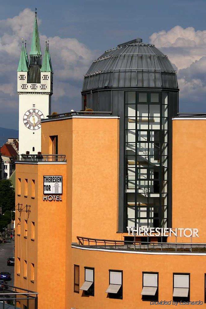 Hotel Theresientor Штраубинг Экстерьер фото
