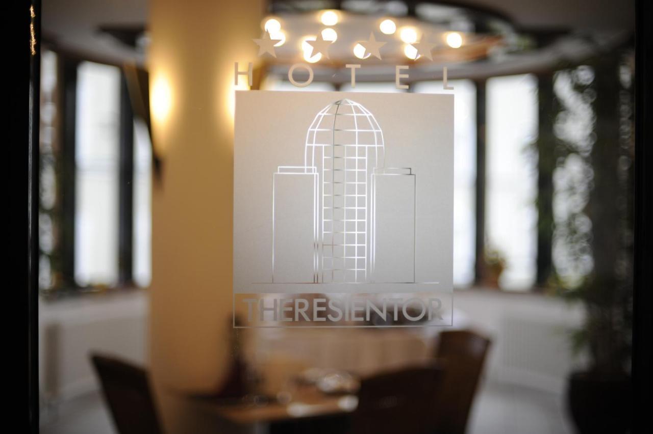 Hotel Theresientor Штраубинг Экстерьер фото
